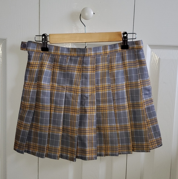 Plaid Mini Skirt - Picture 2 of 2